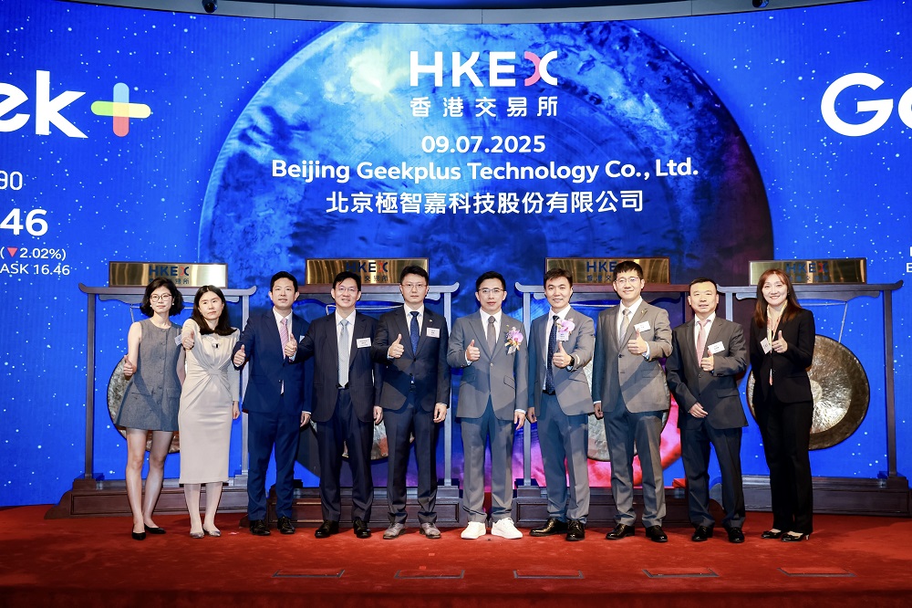 上市照片更新替换 - 副本.jpg 上市照片更新替换 - 副本.jpg